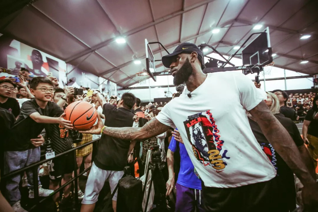 西蒙尼：圣吉罗斯联合擅长利用球员速度，我们必须主动去争胜（西蒙尼：圣吉罗斯联合善用速度优势，我们必须主动出击争胜）