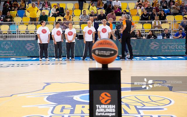 霍华德·韦伯被要求介入曼联争议裁判决定（因曼联判罚风波，霍华德·韦伯被要求出面干预）