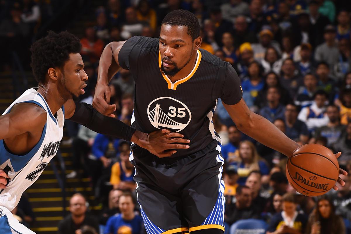 英超半场：姆伯莫造险，两队合计6脚射门，曼联0-0西汉姆联（英超半场战报：姆伯莫制造威胁，双方合计6次射门，曼联0-0西汉姆联）