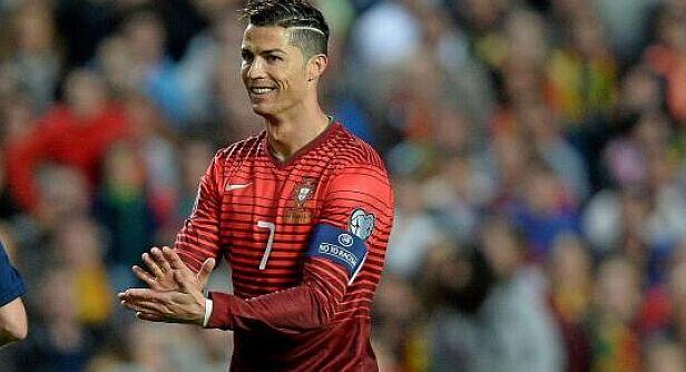 每体：法兰克福球迷在诺坎普制造骚乱，将面临欧足联的处罚（每体：法兰克福球迷在诺坎普引发混乱，或将遭欧足联惩处）