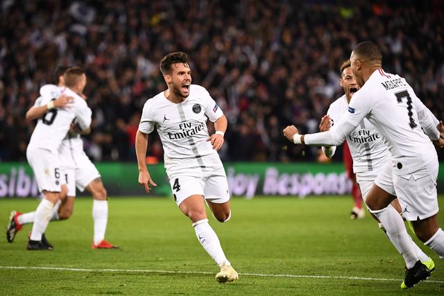 U21女排世锦赛：中国女排强势晋级，与美国队的巅峰对决锁定小组第一（U21女排世锦赛：中国女排强势晋级，与美国巅峰相遇锁定小组头名）